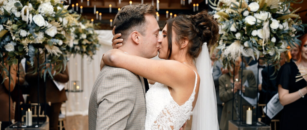 Main.00 07 25 29.Still001